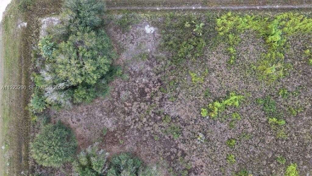 1.5 Acres of Residential Land for Sale in Okeechobee, Florida