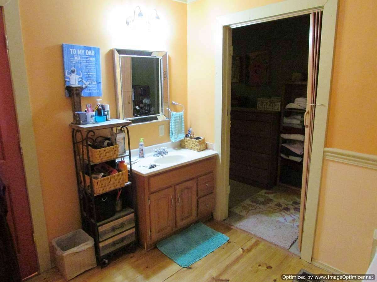 5 Acres of Residential Land with Home for Sale in Canton, Mississippi