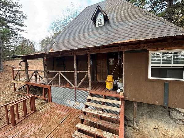 10 Acres of Residential Land with Home for Sale in Red Oak, Oklahoma