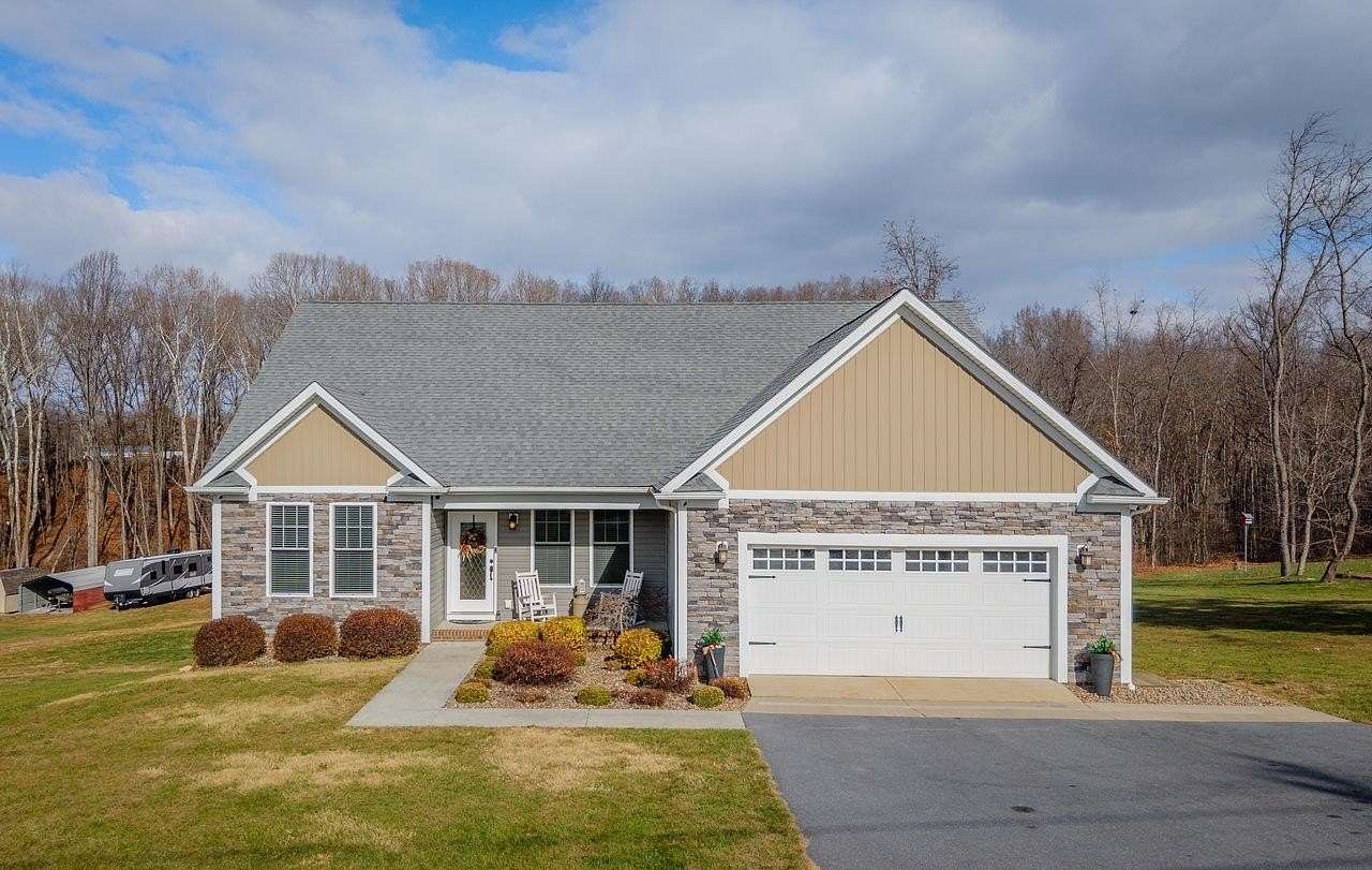 2.66 Acres of Residential Land with Home for Sale in Grottoes, Virginia