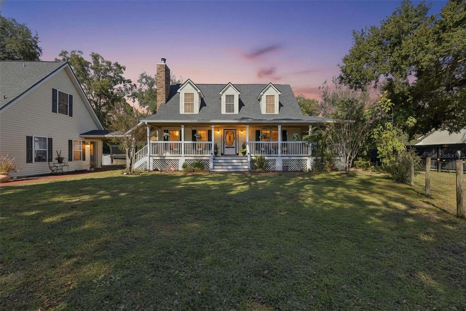 2.2 Acres of Residential Land with Home for Sale in Orlando, Florida