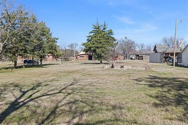 0.31 Acres of Residential Land for Sale in Marietta, Oklahoma