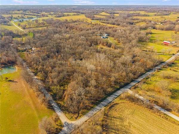 10 Acres of Land for Sale in Pleasant Hill, Missouri