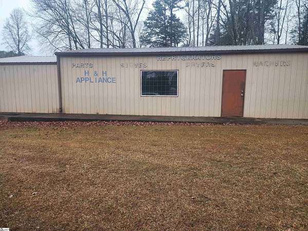 2 Acres of Improved Residential Land for Sale in Easley, South Carolina