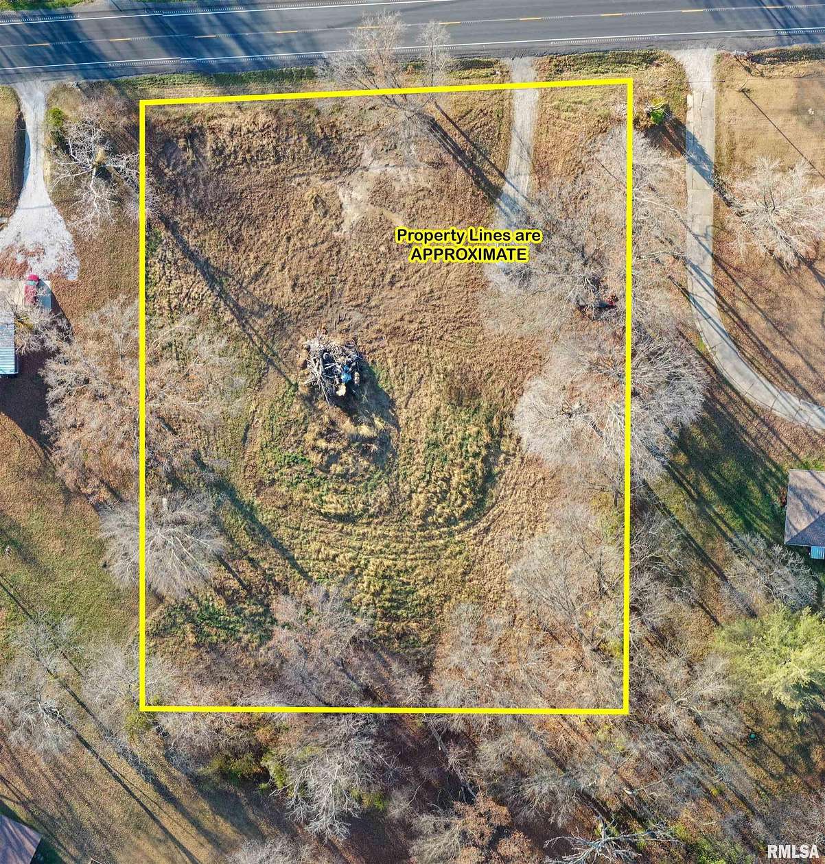 2.1 Acres of Commercial Land for Sale in Mount Vernon, Illinois