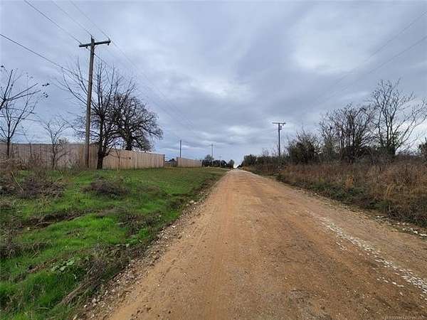 5 Acres of Land for Sale in Eufaula, Oklahoma