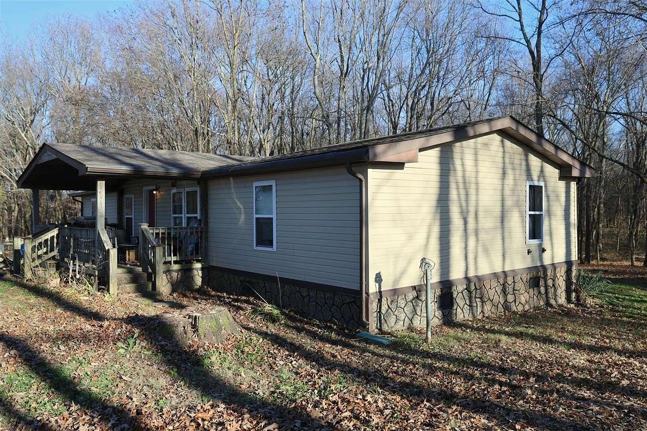 49.4 Acres of Agricultural Land with Home for Sale in Glasgow, Kentucky