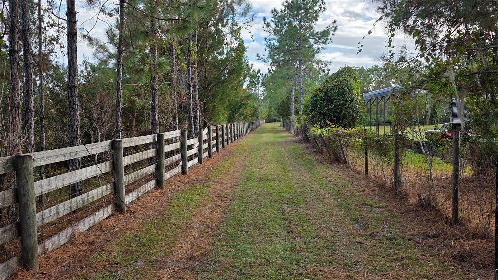 7.5 Acres of Land for Sale in Pierson, Florida