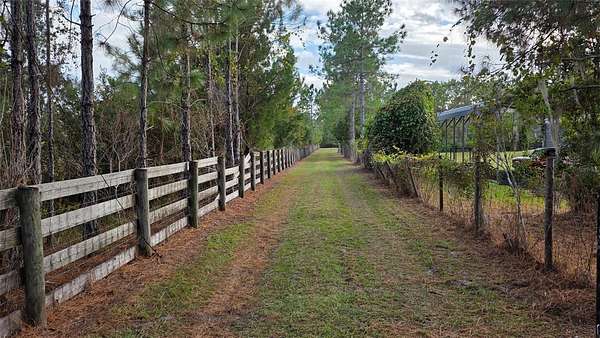 7.5 Acres of Land for Sale in Pierson, Florida
