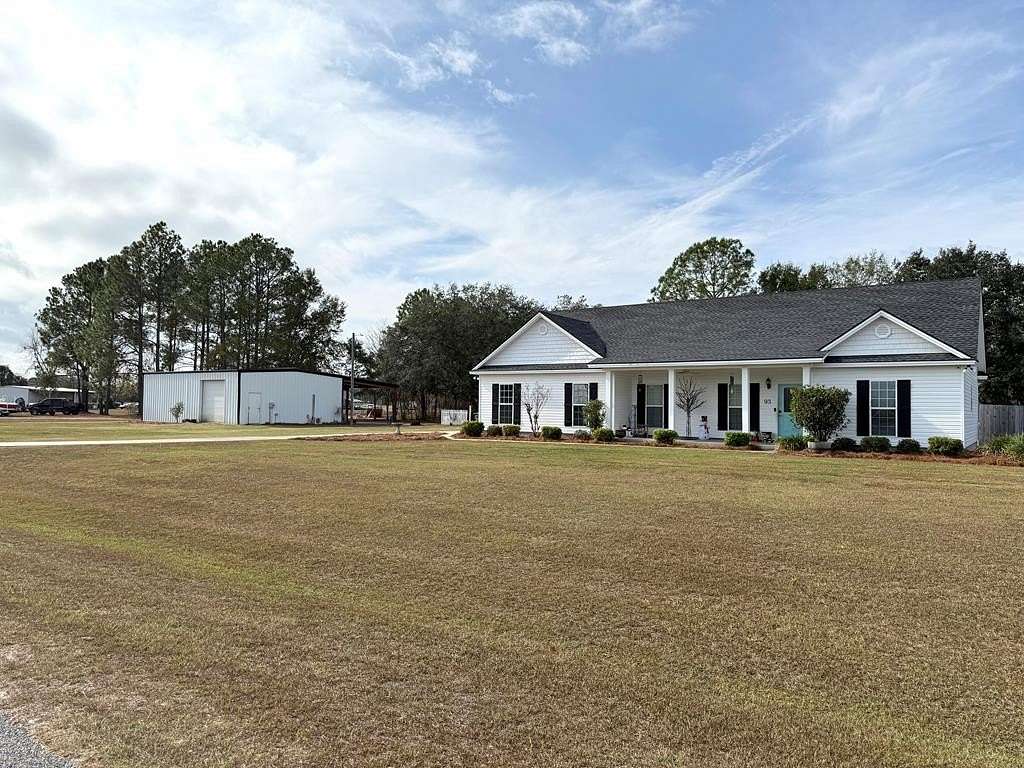 2.2 Acres of Residential Land with Home for Sale in Adel, Georgia