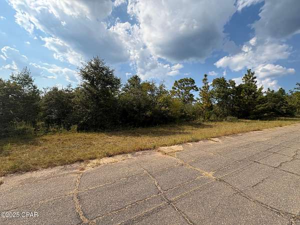 1.1 Acres of Residential Land for Sale in Chipley, Florida