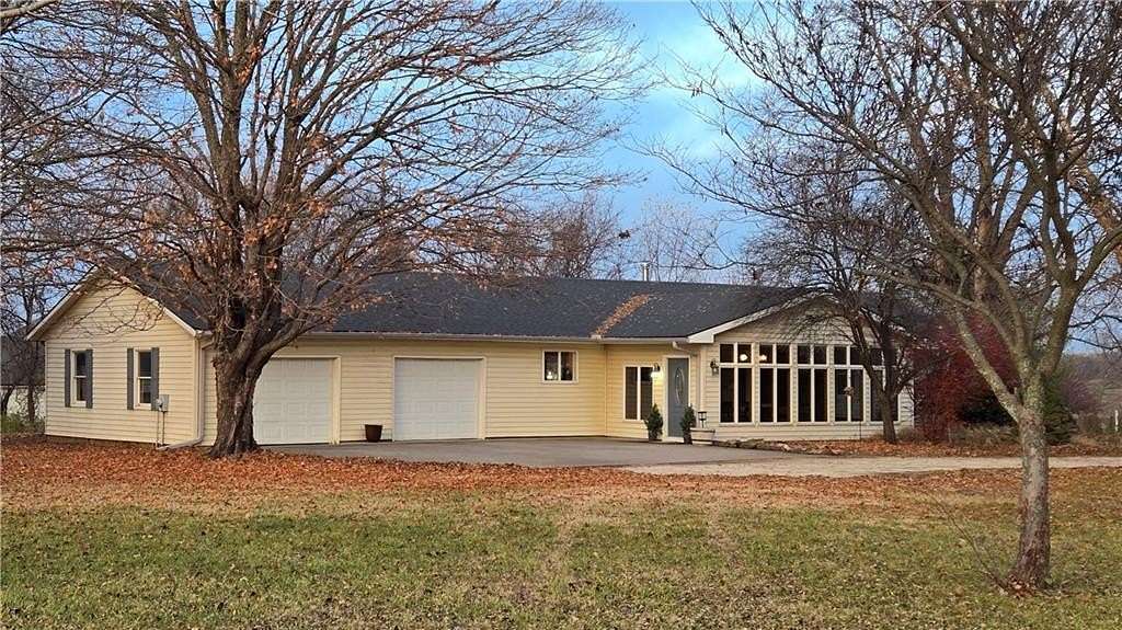 1.5 Acres of Residential Land with Home for Sale in Bucyrus, Kansas