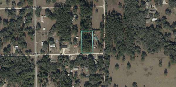 1.25 Acres of Land for Sale in Morriston, Florida