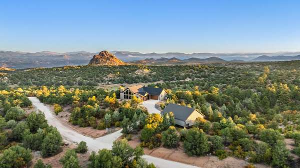 35 Acres of Land with Home for Sale in Cotopaxi, Colorado