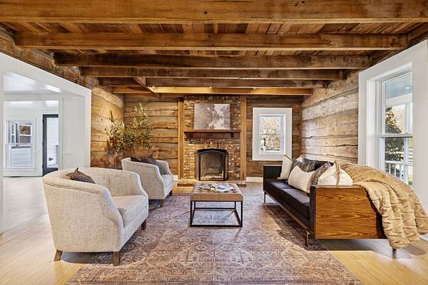 5 Acres of Residential Land with Home for Sale in Franklin, Tennessee