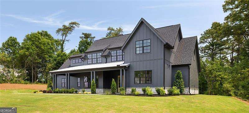 2 Acres of Residential Land with Home for Sale in Rydal, Georgia