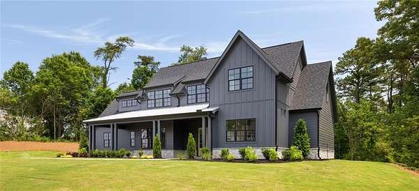 2 Acres of Residential Land with Home for Sale in Rydal, Georgia