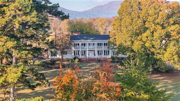 333 Acres of Land with Home for Sale in Dardanelle, Arkansas