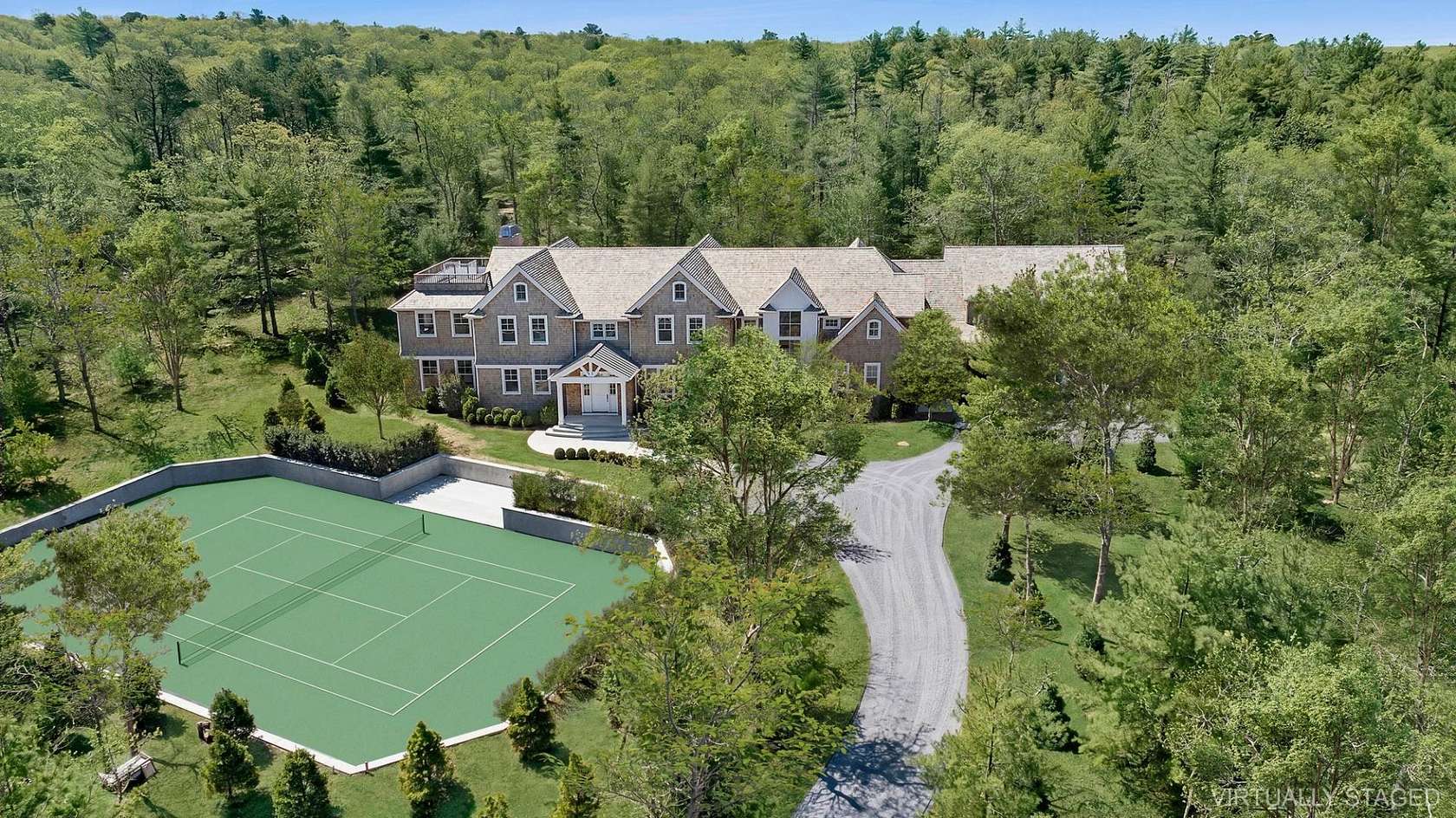 3.1 Acres of Land with Home for Sale in East Hampton, New York