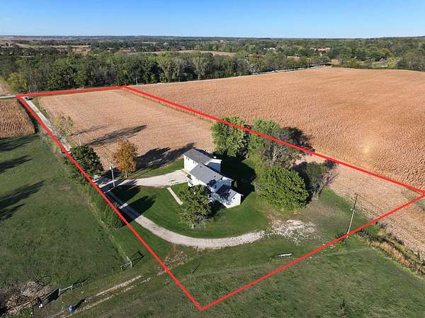 5 Acres of Residential Land with Home for Sale in Marengo, Illinois