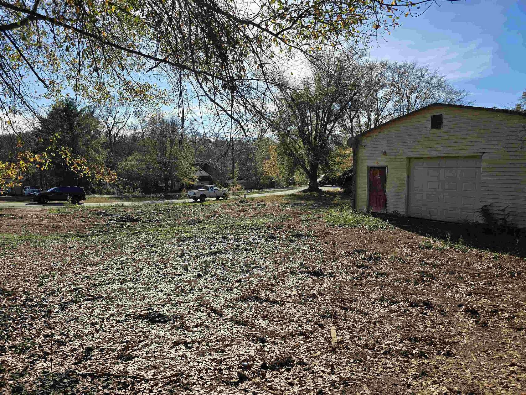 0.5 Acres of Residential Land for Sale in Mayo, South Carolina