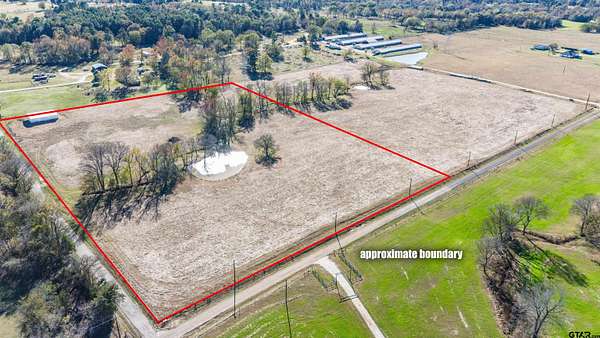 14.8 Acres of Land for Sale in Mount Pleasant, Texas