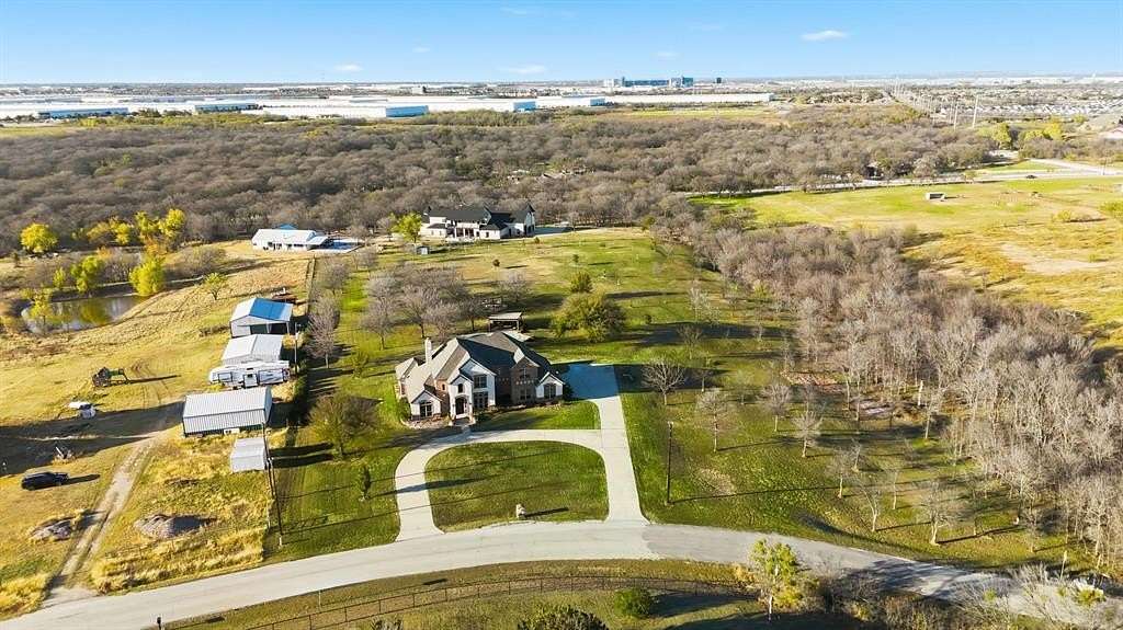 5 Acres of Residential Land with Home for Sale in Roanoke, Texas
