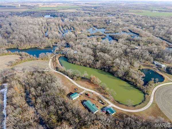 10.4 Acres of Recreational Land with Home for Sale in Lenzburg, Illinois
