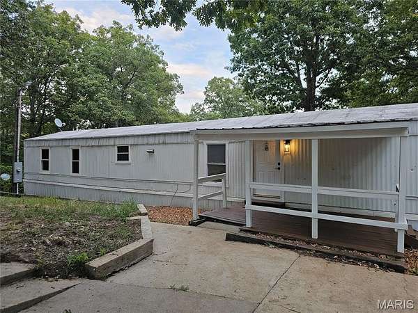 5.1 Acres of Residential Land with Home for Sale in St. Clair, Missouri