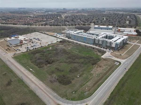 6 Acres of Mixed-Use Land for Sale in Irving, Texas