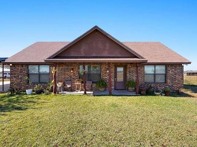 3 Acres of Residential Land with Home for Sale in Decatur, Texas