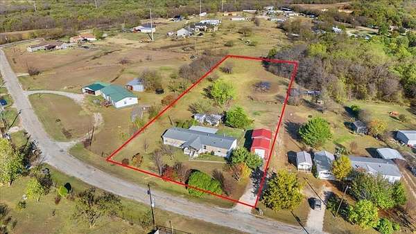 2 Acres of Residential Land with Home for Sale in Alvarado, Texas