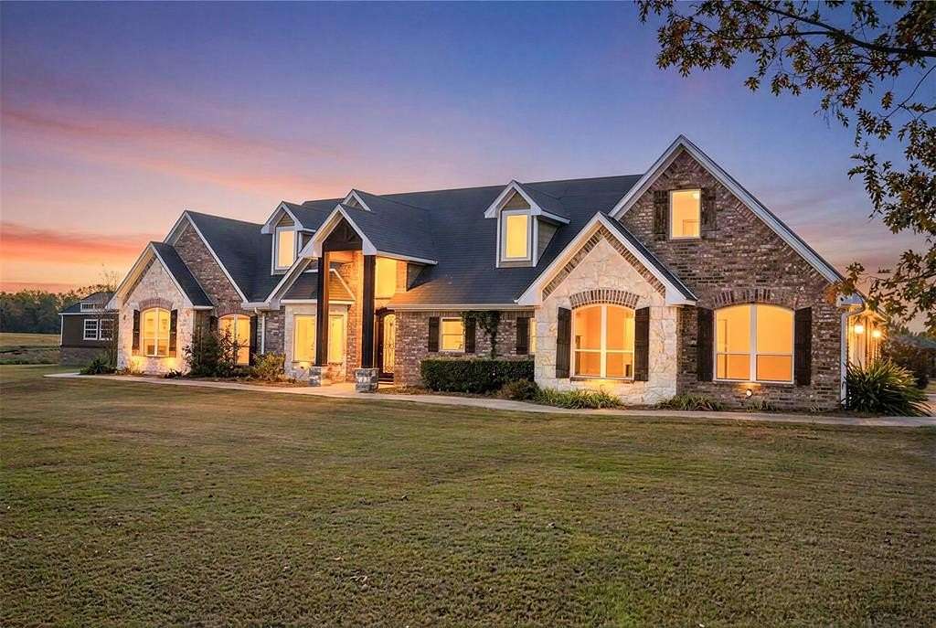 2 Acres of Land with Home for Sale in Sulphur Springs, Texas