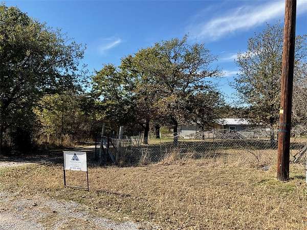 4 Acres of Residential Land with Home for Sale in Springtown, Texas