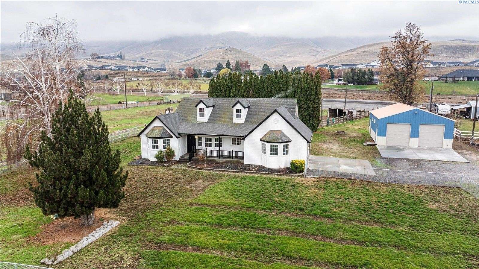 2.13 Acres of Residential Land with Home for Sale in Prosser, Washington