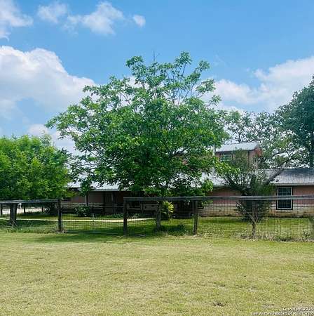 5.15 Acres of Residential Land with Home for Sale in Medina, Texas