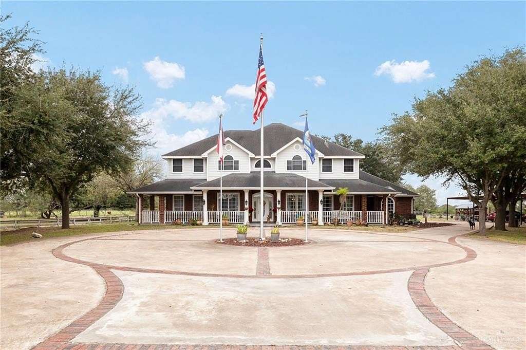 9.55 Acres of Residential Land with Home for Sale in Edinburg, Texas