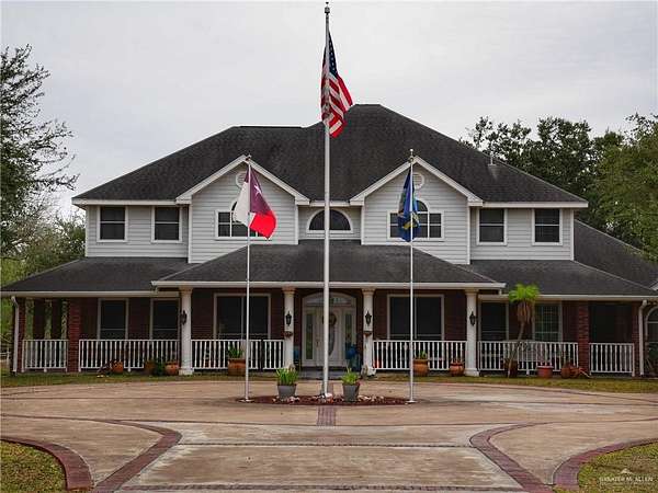 9.55 Acres of Residential Land with Home for Sale in Edinburg, Texas