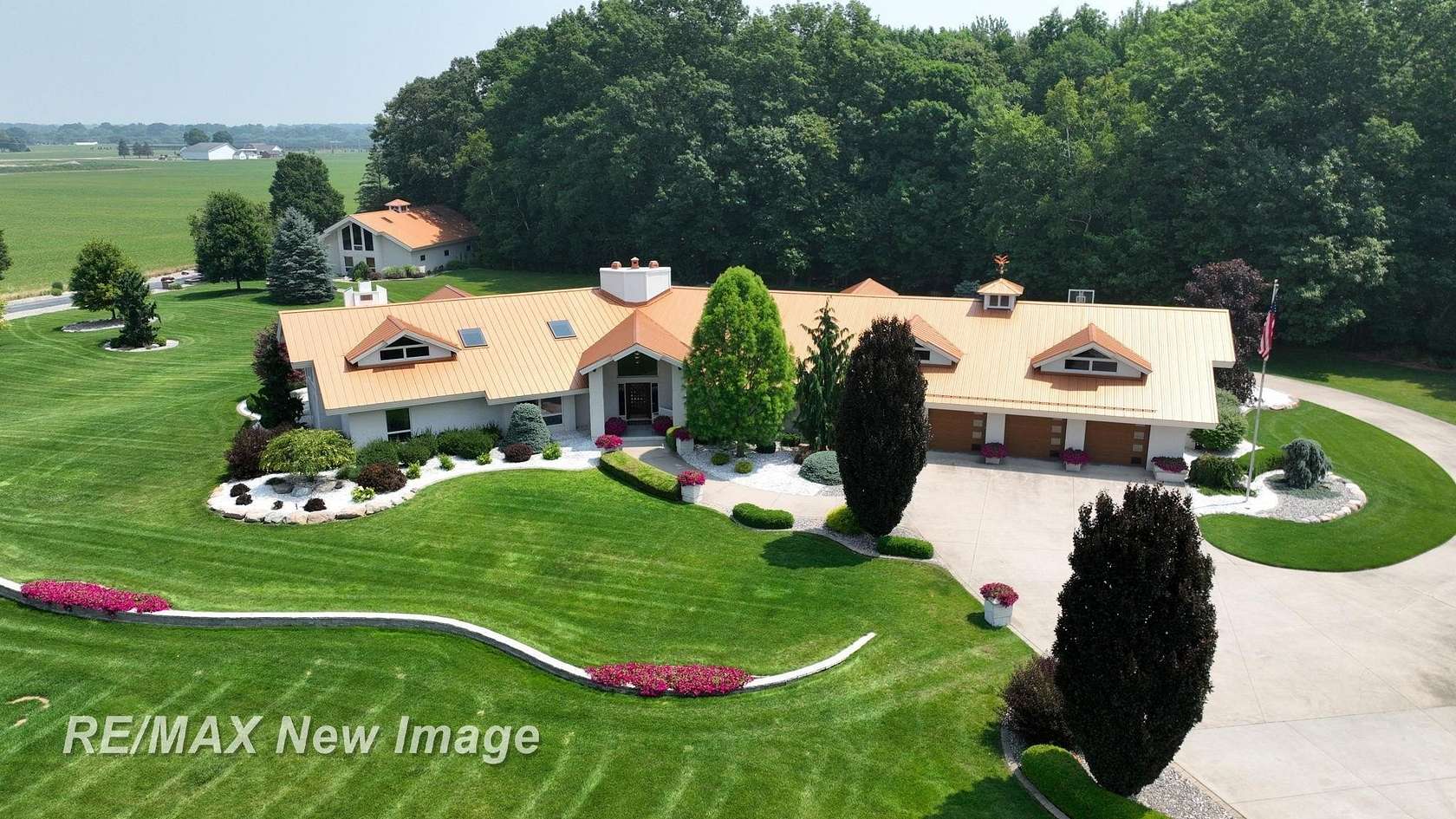 5 Acres of Residential Land with Home for Sale in Saginaw, Michigan