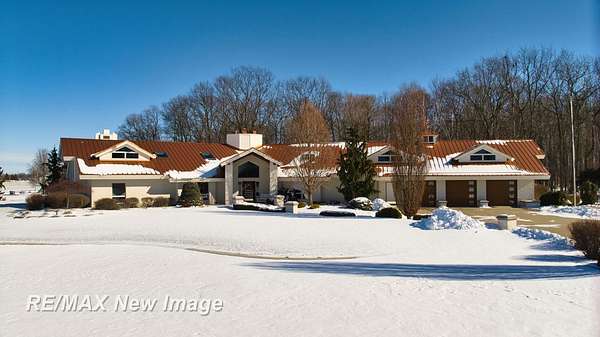 5 Acres of Residential Land with Home for Sale in Saginaw, Michigan