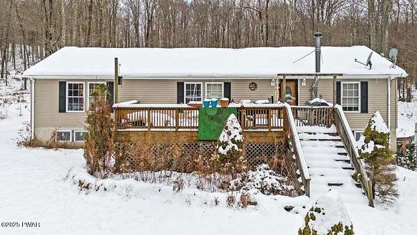 4.45 Acres of Residential Land with Home for Sale in Lake Ariel, Pennsylvania