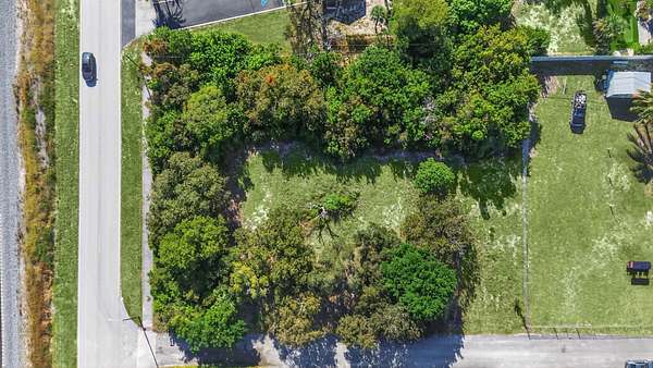 0.71 Acres of Residential Land for Sale in Hobe Sound, Florida