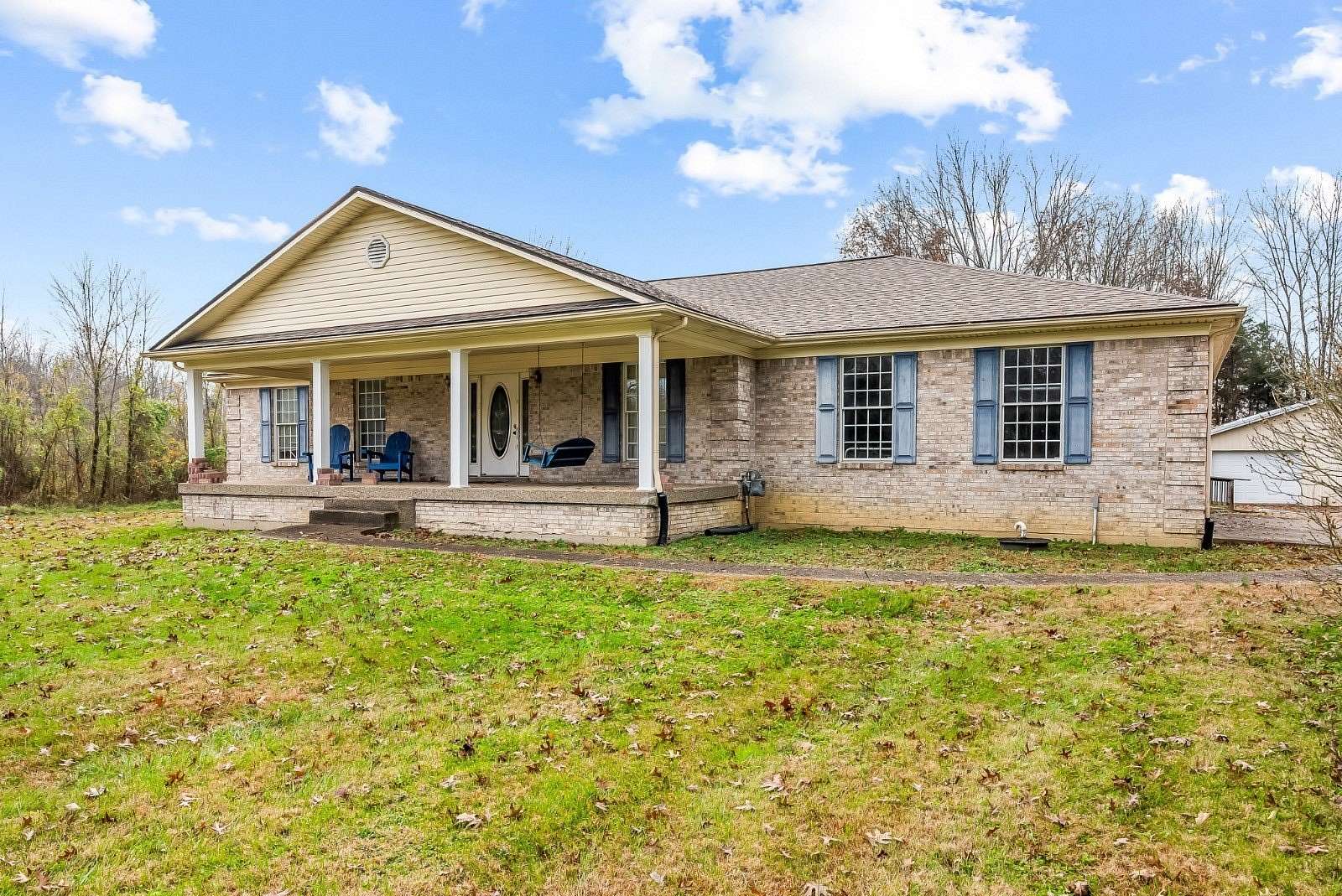 11 Acres of Land with Home for Auction in Shepherdsville, Kentucky