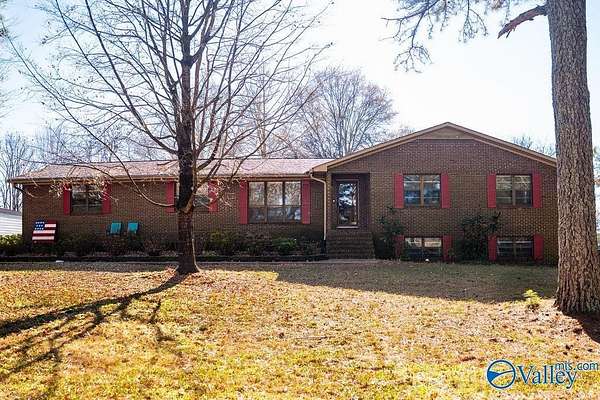 2.7 Acres of Residential Land with Home for Sale in Geraldine, Alabama