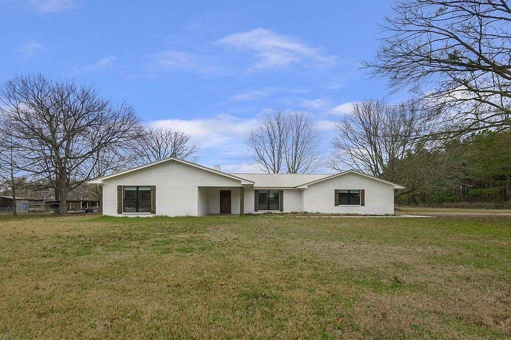 5 Acres of Land with Home for Sale in Tenaha, Texas
