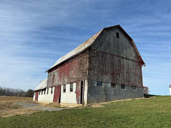 40 Acres of Recreational Land & Farm for Sale in Pittsford, Michigan