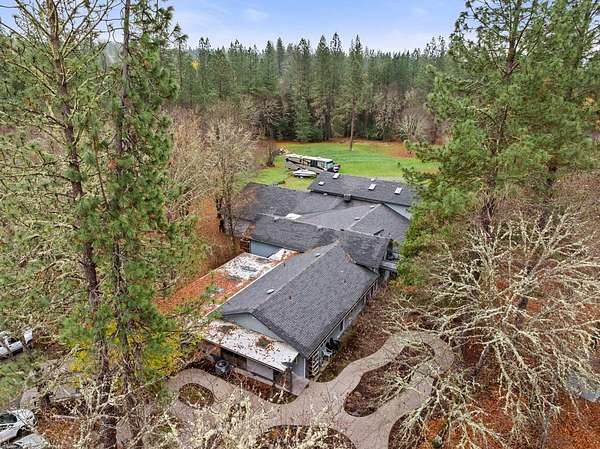 8 Acres of Improved Mixed-Use Land for Sale in Grants Pass, Oregon
