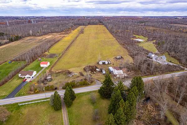 32 Acres of Land for Auction in Alden, New York