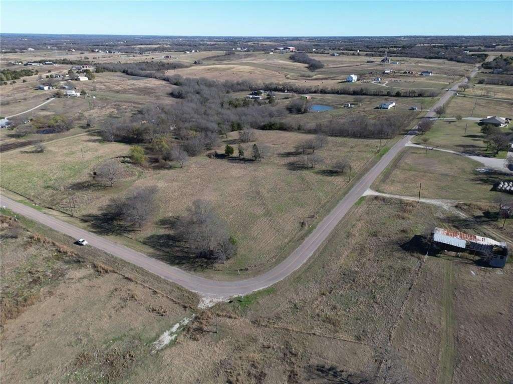 6.42 Acres of Land for Sale in Farmersville, Texas