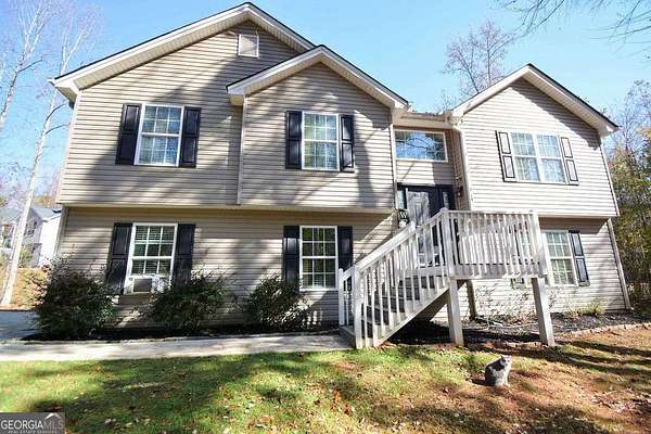 2.37 Acres of Residential Land with Home for Sale in Gillsville, Georgia